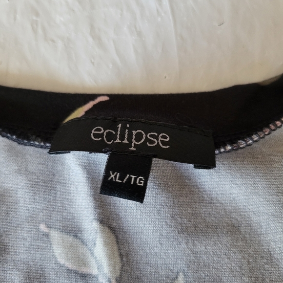 Eclipse Black and Pink Floral Short Sleeve Top, Size XL - Picture 4 of 6